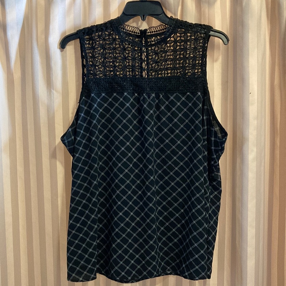 Maurices Sleeveless Top. Size 3X
